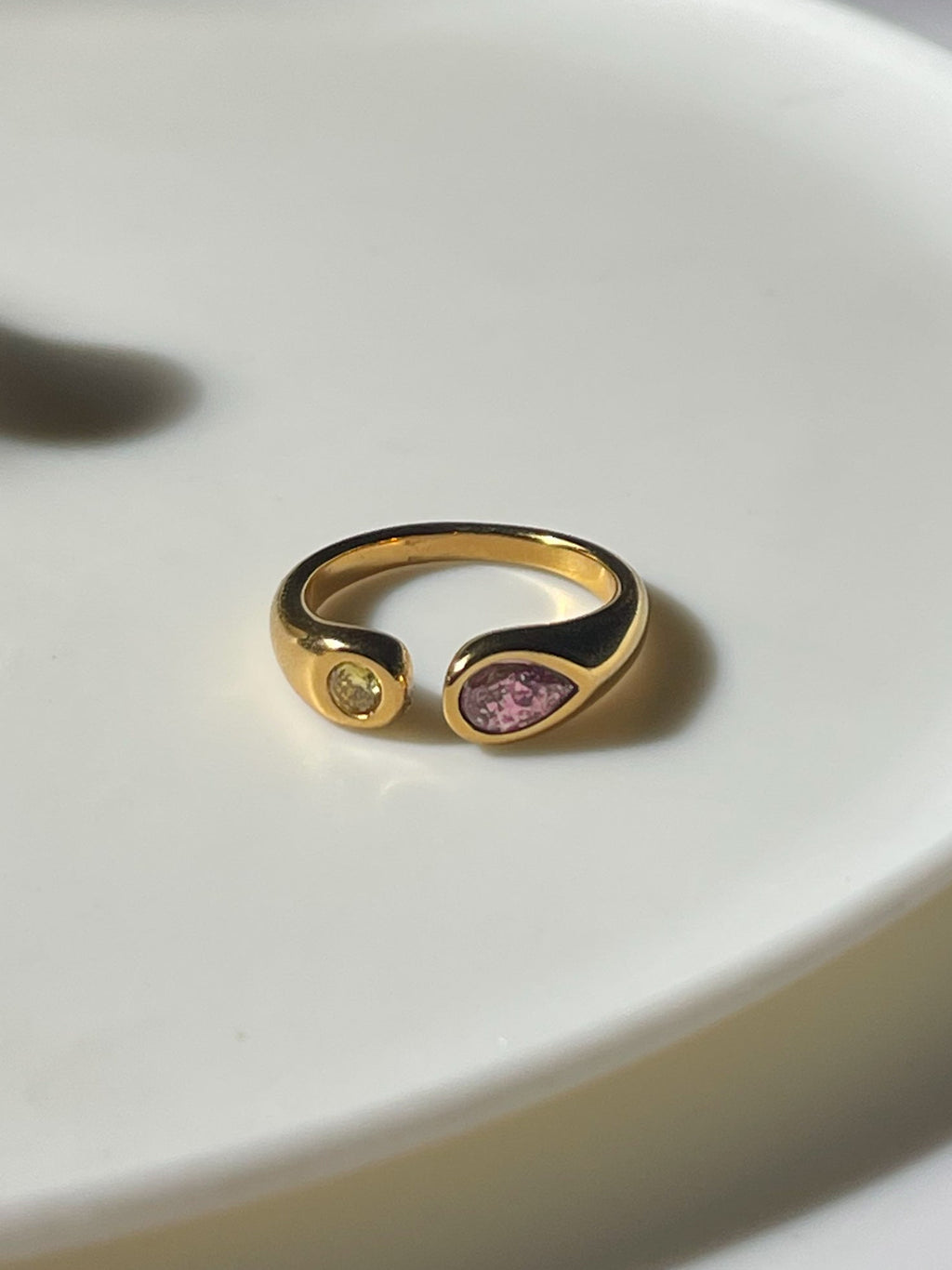 Oasis Ring