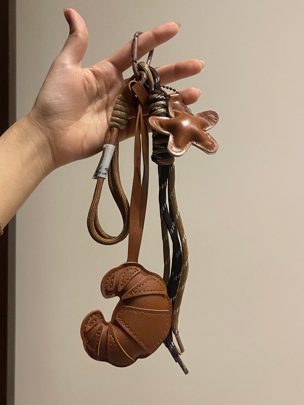 ‘Sandy Star Baker’ Bag Charm