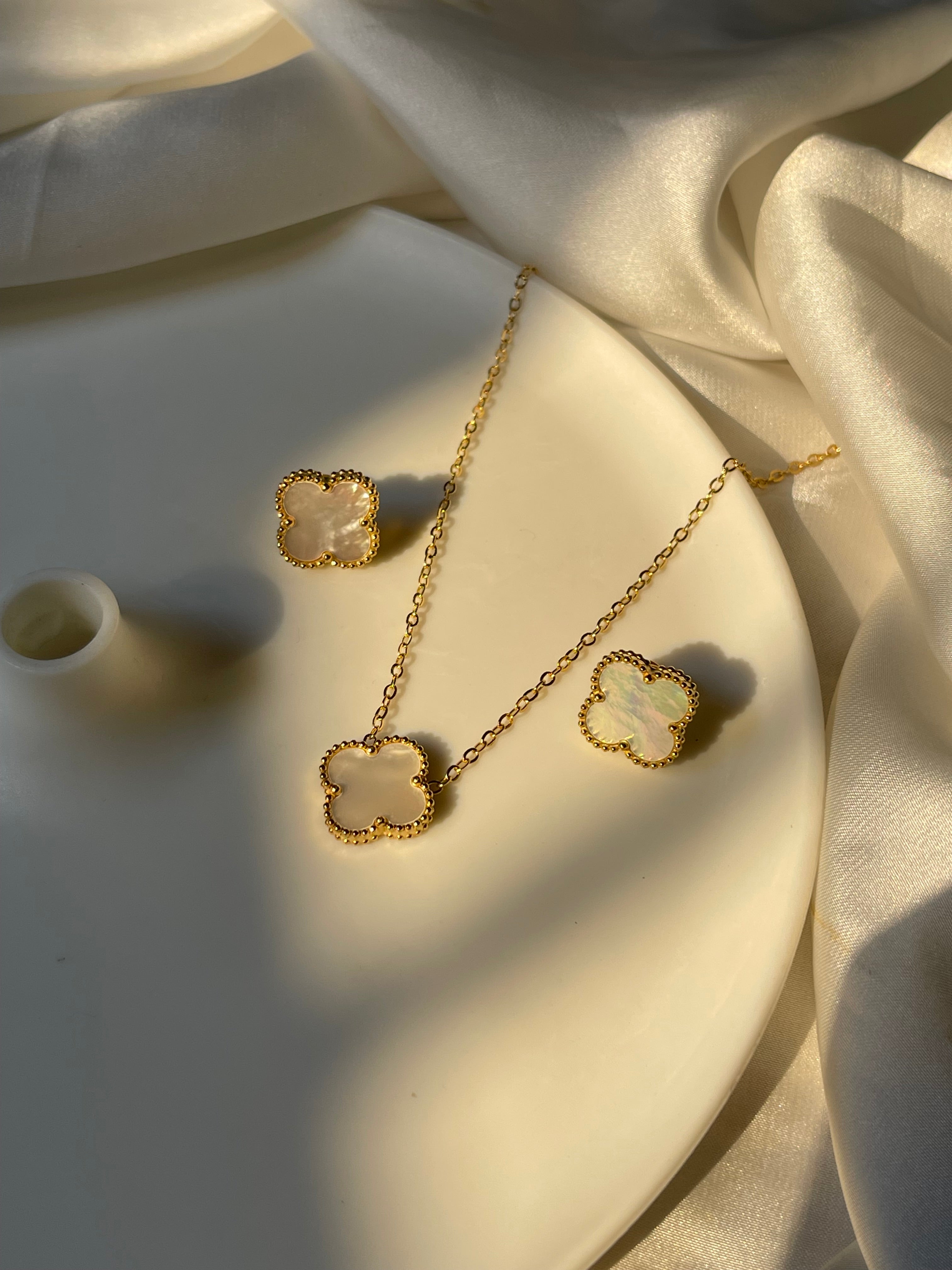 White Clover Pendant and Studs Set