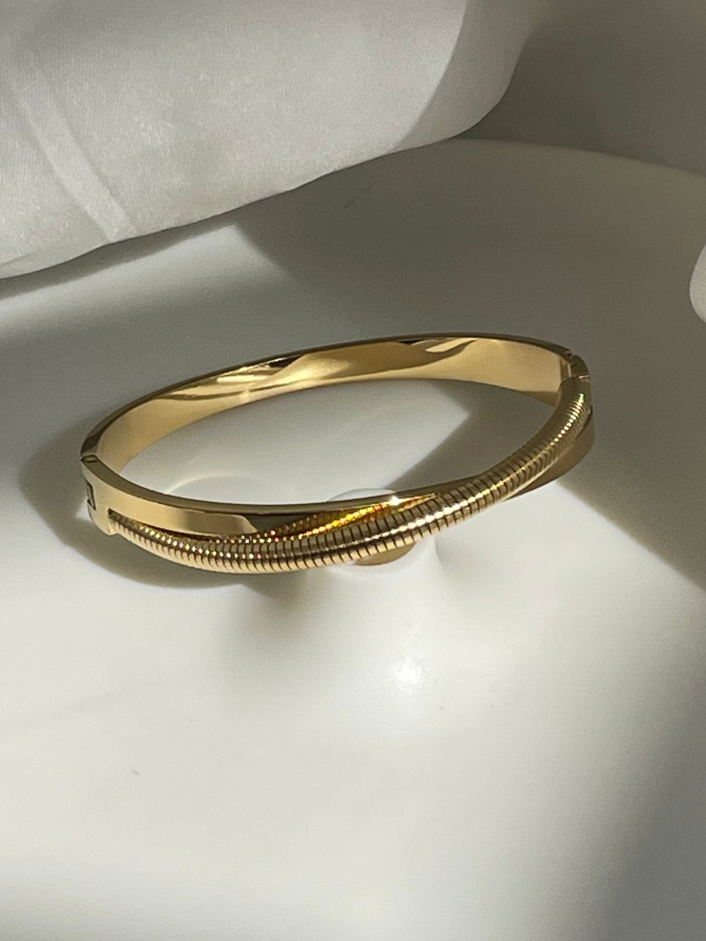 Zoe Bangle