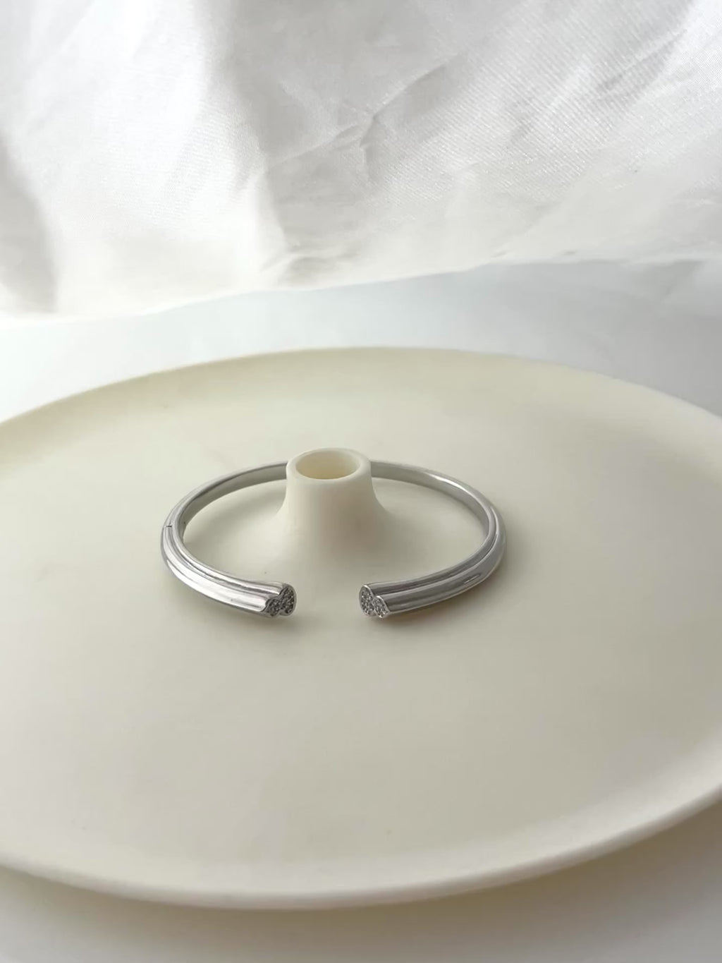 Mirari Cuff
